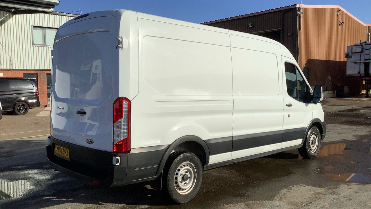 FORD TRANSIT 350 2.0 EcoBlue 130ps LEADER - Furgon: foto 4 FORD TRANSIT 350 2.0 EcoBlue 130ps LEADER - Furgon: foto 4