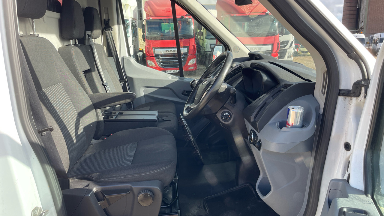 FORD TRANSIT 350 2.2 TDCI 125PS - Furgon: foto 5 FORD TRANSIT 350 2.2 TDCI 125PS - Furgon: foto 5
