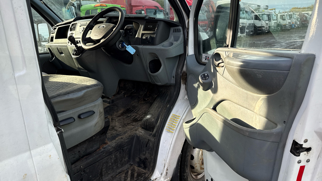 FORD TRANSIT T350 TDCi 100ps - Kamioncine vetëshkarkuese: foto 5 FORD TRANSIT T350 TDCi 100ps - Kamioncine vetëshkarkuese: foto 5