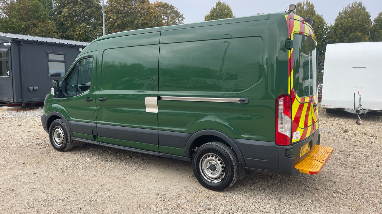 Ford Transit 350 2.0 TDCi 130ps - Furgon: foto 3 Ford Transit 350 2.0 TDCi 130ps - Furgon: foto 3