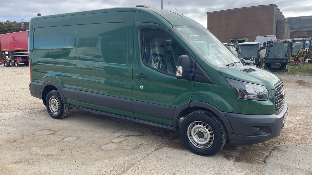 Ford Transit 350 2.0 TDCi 130ps - Furgon: foto 1 Ford Transit 350 2.0 TDCi 130ps - Furgon: foto 1
