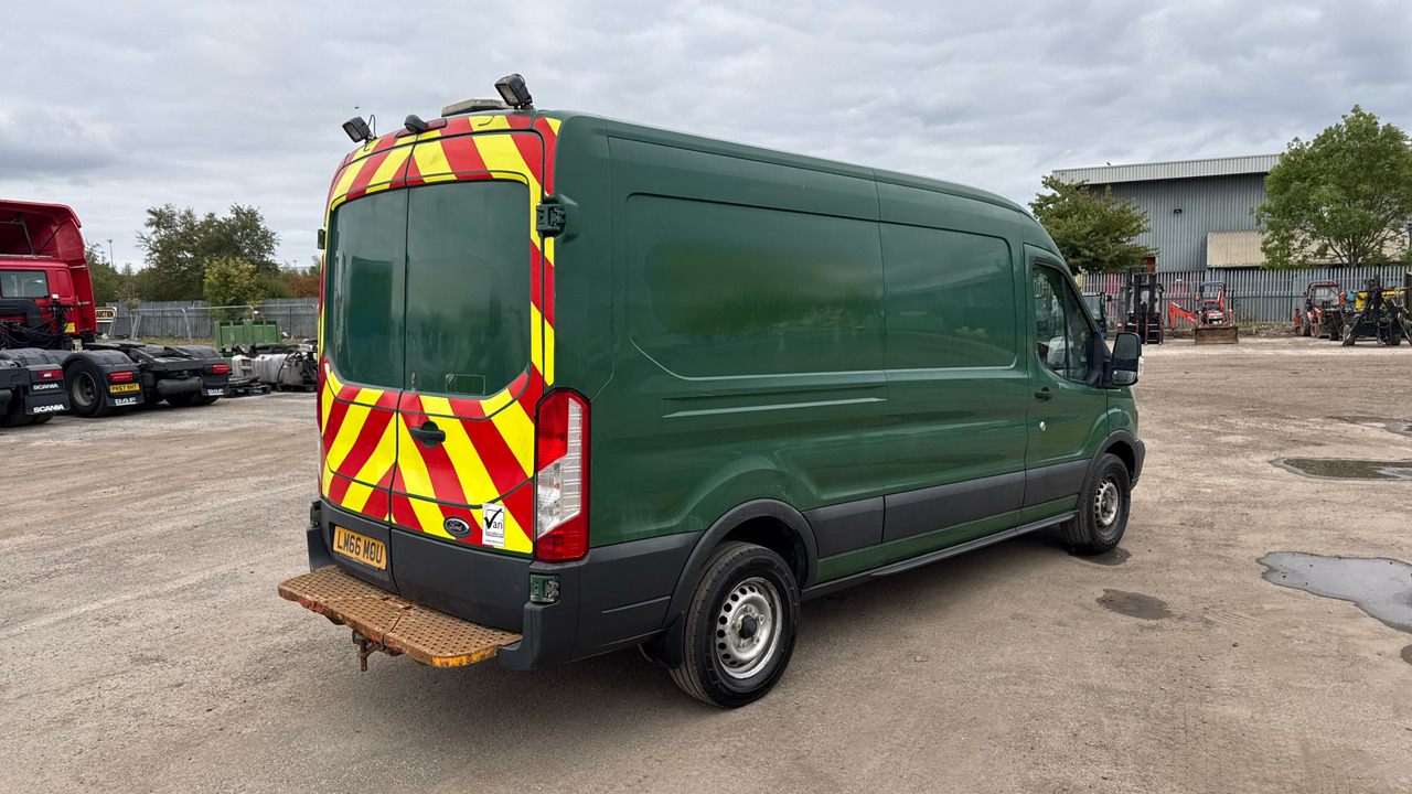 Ford Transit 350 2.0 TDCi 130ps - Furgon: foto 4 Ford Transit 350 2.0 TDCi 130ps - Furgon: foto 4