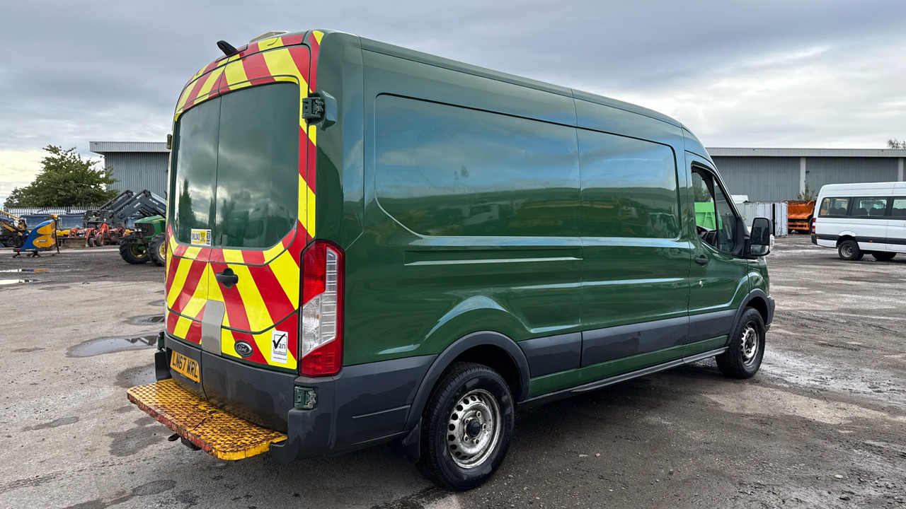 Ford Transit 350 2.0 TDCi 130ps - Furgon: foto 4 Ford Transit 350 2.0 TDCi 130ps - Furgon: foto 4