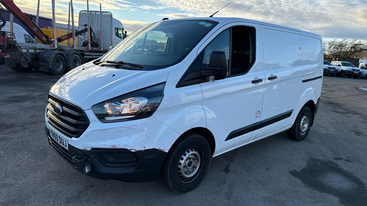 Ford Transit Custom 280 2.0 ECOBLUE 105PS - Furgon i vogël: foto 2 Ford Transit Custom 280 2.0 ECOBLUE 105PS - Furgon i vogël: foto 2