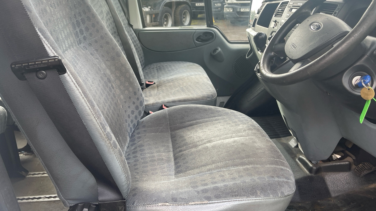 Ford Transit T350 2.2 TDCi 115ps - Kamioncine dopio kabinë: foto 5 Ford Transit T350 2.2 TDCi 115ps - Kamioncine dopio kabinë: foto 5