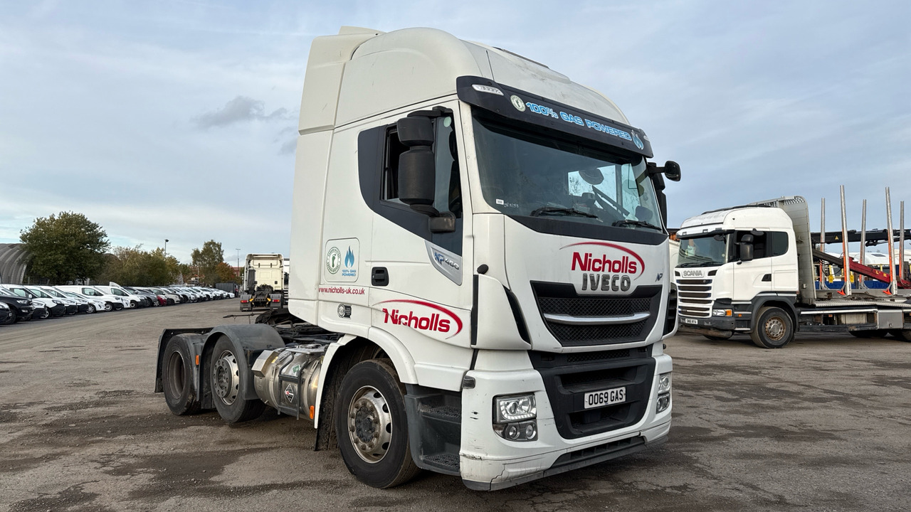 IVECO STRALIS 460 - Gjysmë-kamion: foto 1 IVECO STRALIS 460 - Gjysmë-kamion: foto 1