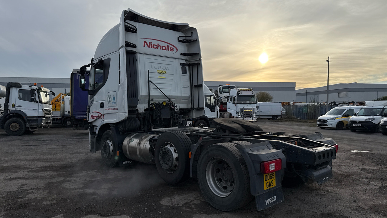 IVECO STRALIS 460 - Gjysmë-kamion: foto 3 IVECO STRALIS 460 - Gjysmë-kamion: foto 3