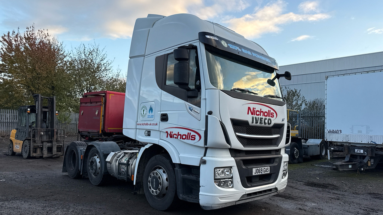 IVECO STRALIS 460 NP - Gjysmë-kamion: foto 1 IVECO STRALIS 460 NP - Gjysmë-kamion: foto 1