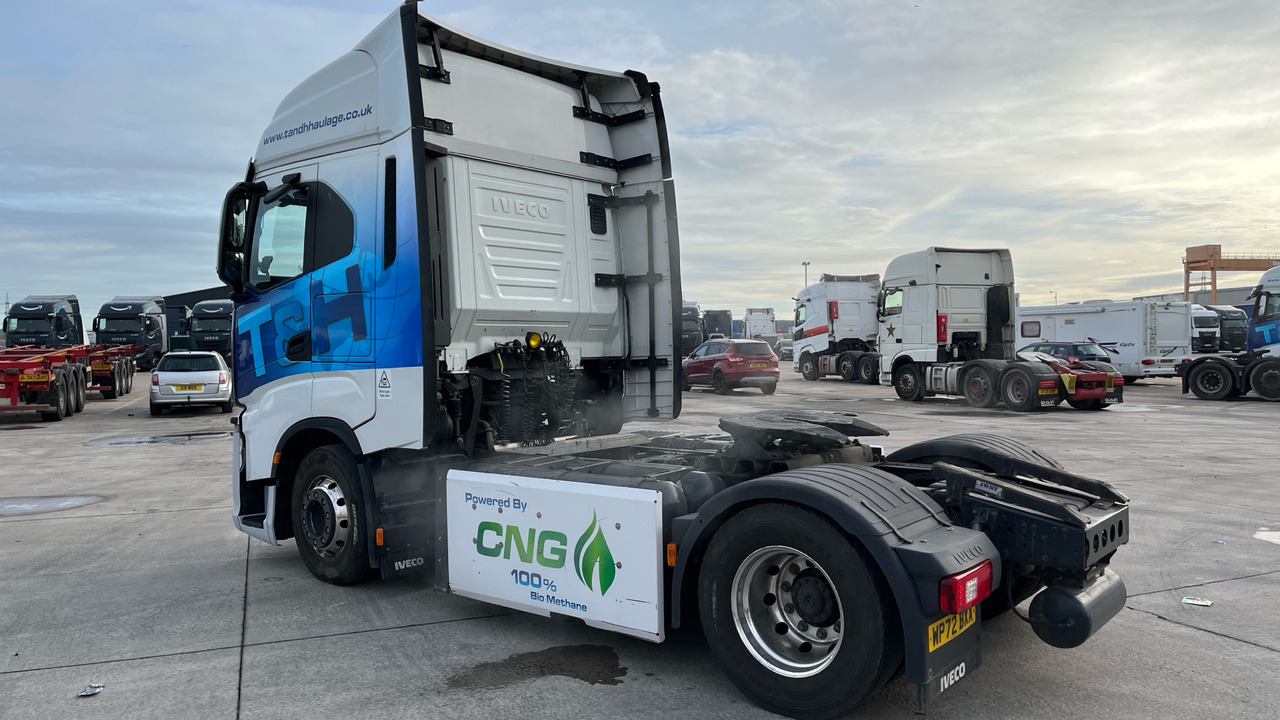 Iveco S-Way 460 - Gjysmë-kamion: foto 3 Iveco S-Way 460 - Gjysmë-kamion: foto 3