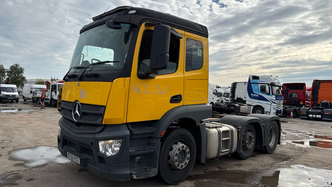 MERCEDES-BENZ ACTROS - Gjysmë-kamion: foto 2 MERCEDES-BENZ ACTROS - Gjysmë-kamion: foto 2