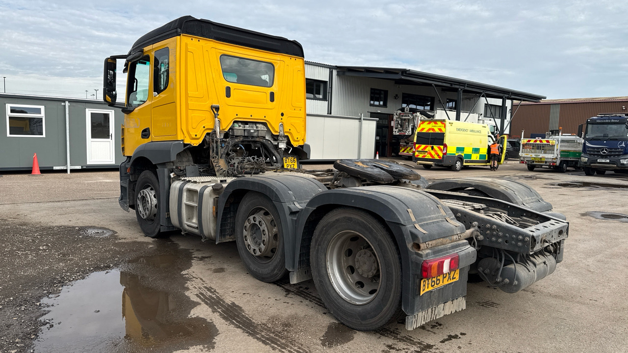 MERCEDES-BENZ ACTROS - Gjysmë-kamion: foto 3 MERCEDES-BENZ ACTROS - Gjysmë-kamion: foto 3