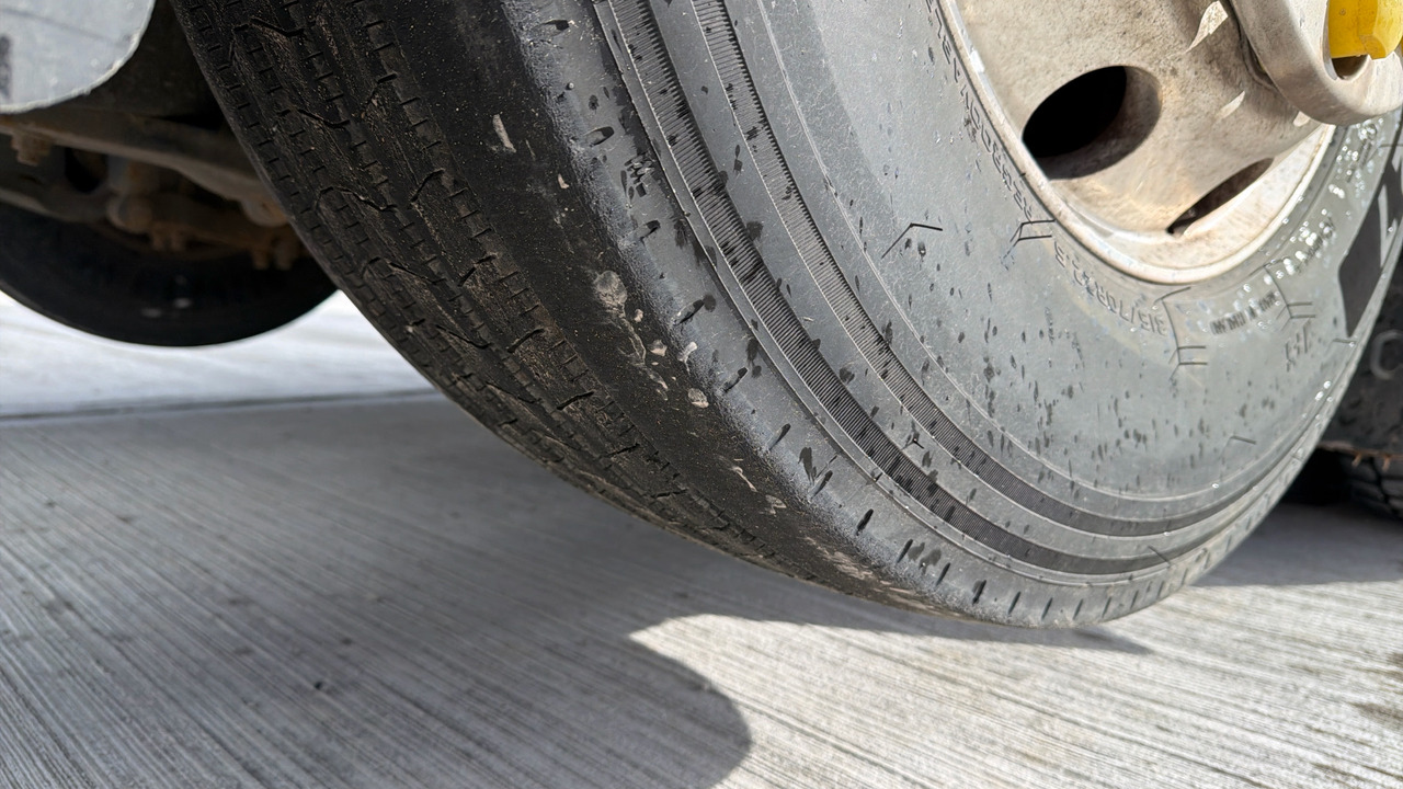 Gjysmë-kamion RENAULT T RANGE: foto 21