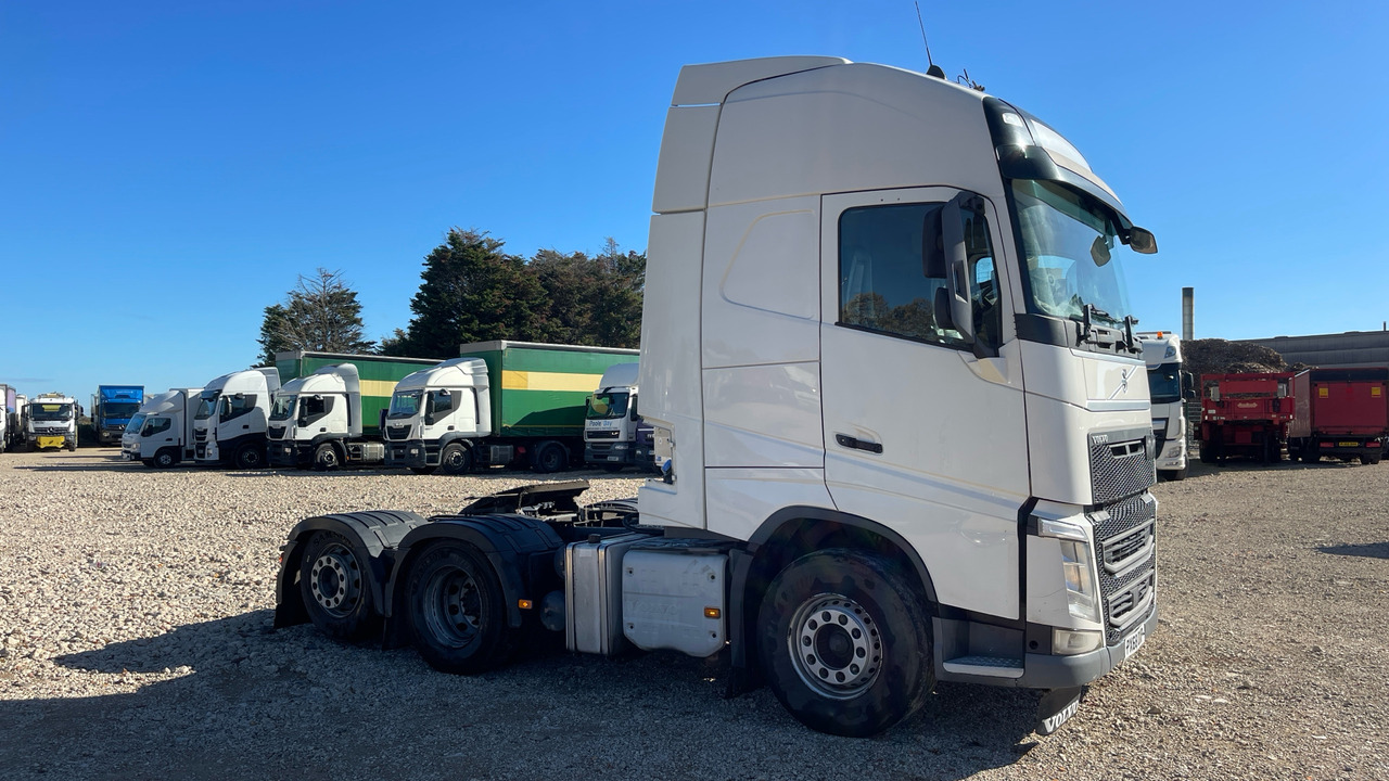 Volvo FH 500 - Gjysmë-kamion: foto 1 Volvo FH 500 - Gjysmë-kamion: foto 1