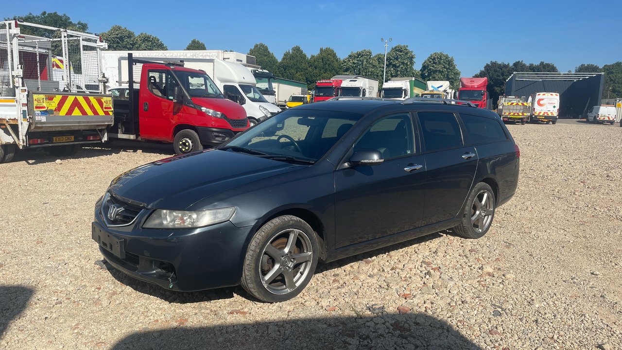 HONDA ACCORD 2.4 I-VTEC - Makinë me portobagazh: foto 2 HONDA ACCORD 2.4 I-VTEC - Makinë me portobagazh: foto 2