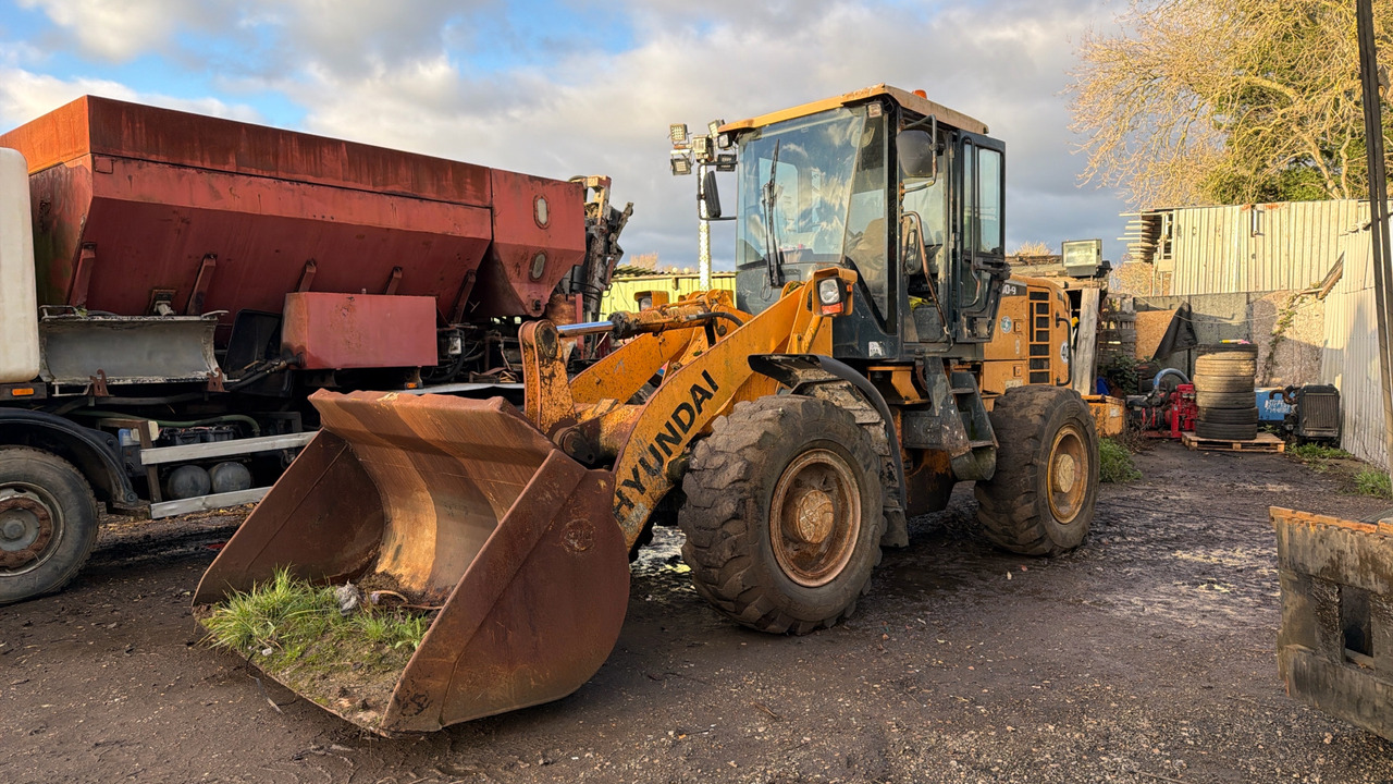 HYUNDAI HL73O-9 - Fadrom me goma: foto 1 HYUNDAI HL73O-9 - Fadrom me goma: foto 1