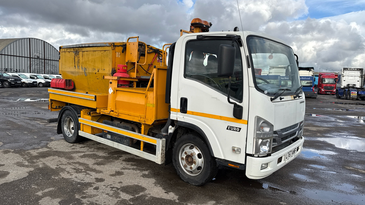 ISUZU FORWARD N75 - Makineri asfalti: foto 1 ISUZU FORWARD N75 - Makineri asfalti: foto 1