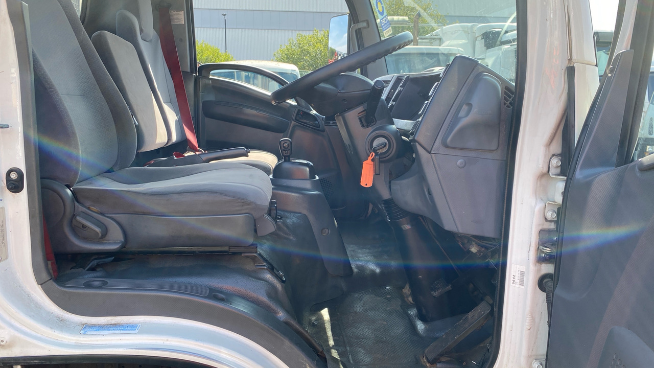 ISUZU N 75.190 - Kamion me karroceri të hapur: foto 5 ISUZU N 75.190 - Kamion me karroceri të hapur: foto 5