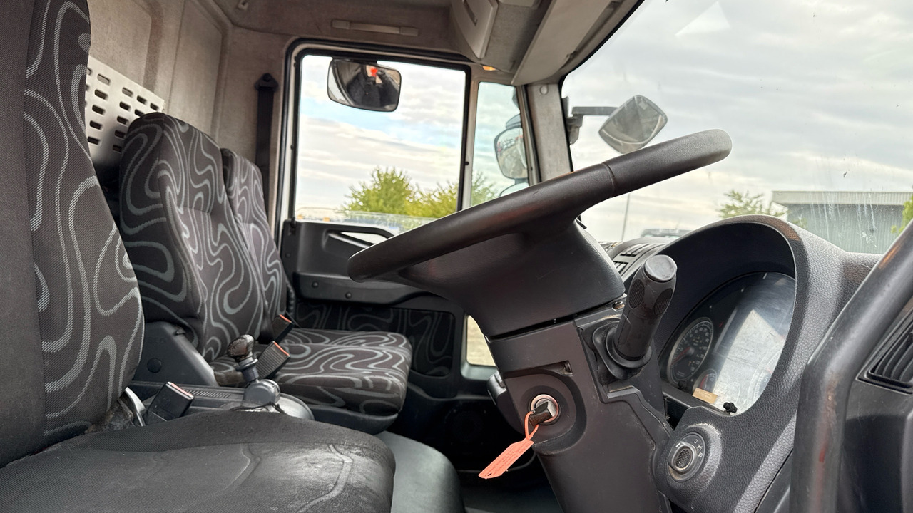 IVECO EUROCARGO 75E16 - Kamion me karroceri të hapur, Kamion me vinç: foto 5 IVECO EUROCARGO 75E16 - Kamion me karroceri të hapur, Kamion me vinç: foto 5