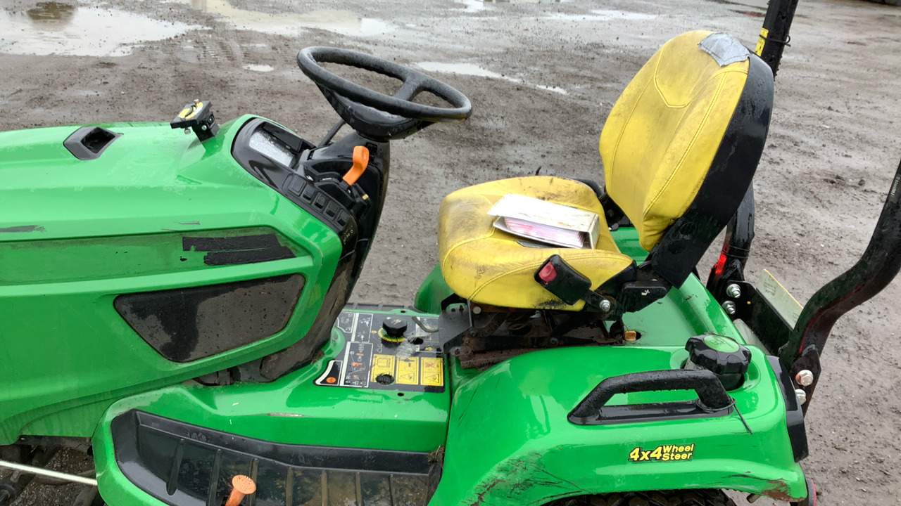 JOHN DEERE X949 - Korrëse bari i kopshtit: foto 5 JOHN DEERE X949 - Korrëse bari i kopshtit: foto 5
