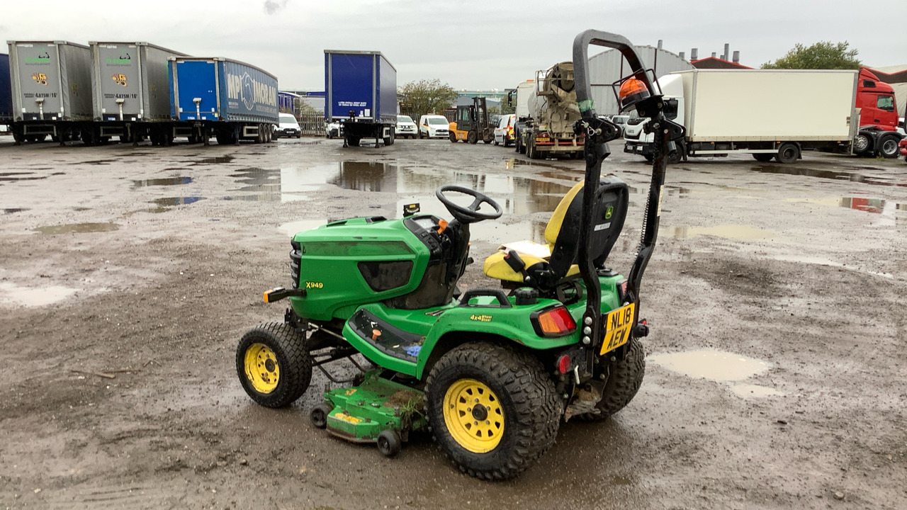 JOHN DEERE X949 - Korrëse bari i kopshtit: foto 3 JOHN DEERE X949 - Korrëse bari i kopshtit: foto 3
