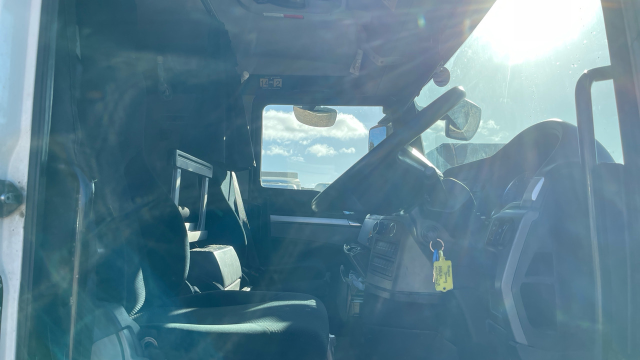 MAN TGX 18.400 - Kamion me tendë: foto 5 MAN TGX 18.400 - Kamion me tendë: foto 5