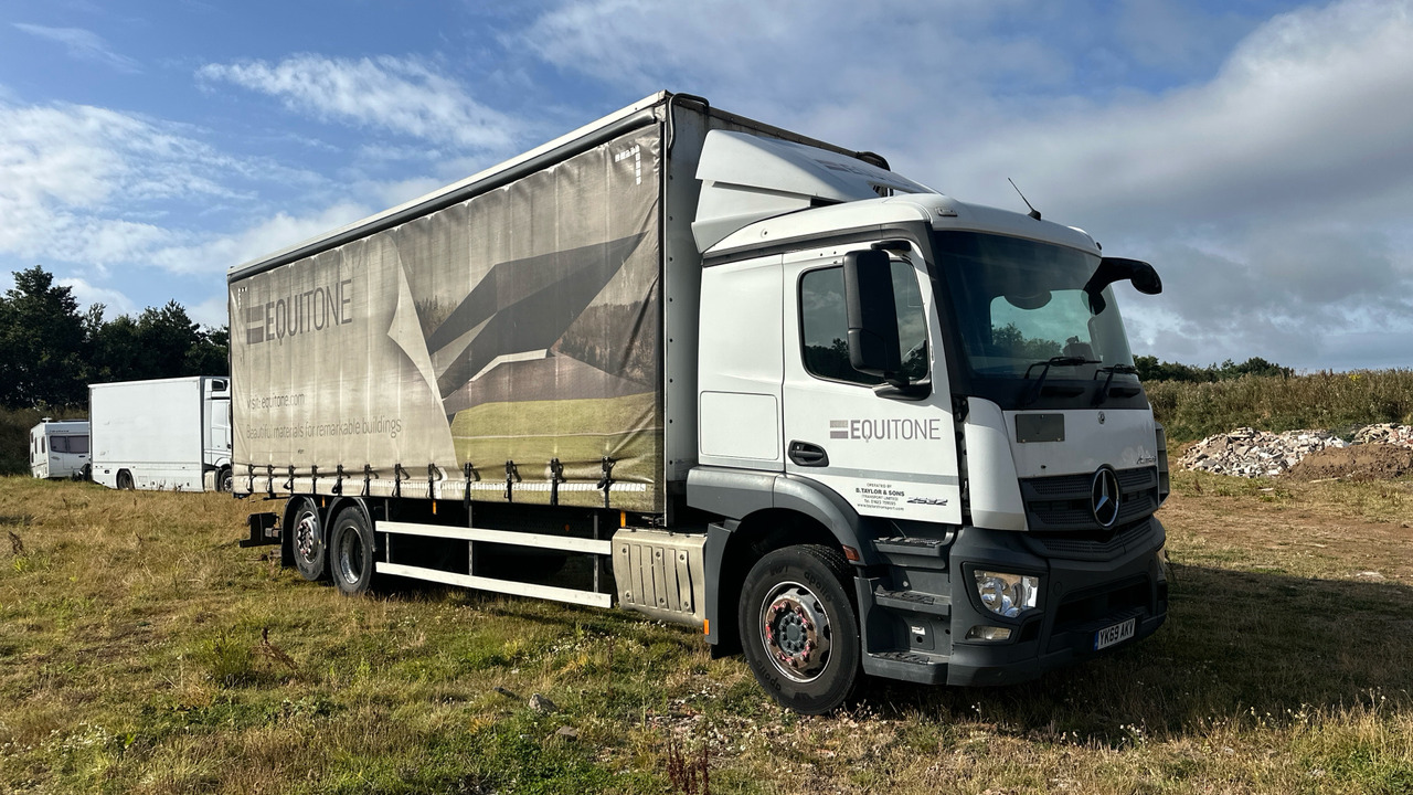 MERCEDES-BENZ ACTROS 2532 - Kamion me tendë: foto 1 MERCEDES-BENZ ACTROS 2532 - Kamion me tendë: foto 1