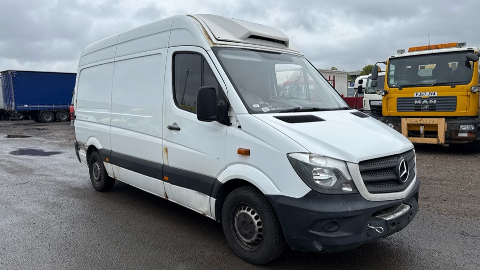 MERCEDES-BENZ SPRINTER 314 CDI - Furgon frigorifer: foto 2 MERCEDES-BENZ SPRINTER 314 CDI - Furgon frigorifer: foto 2
