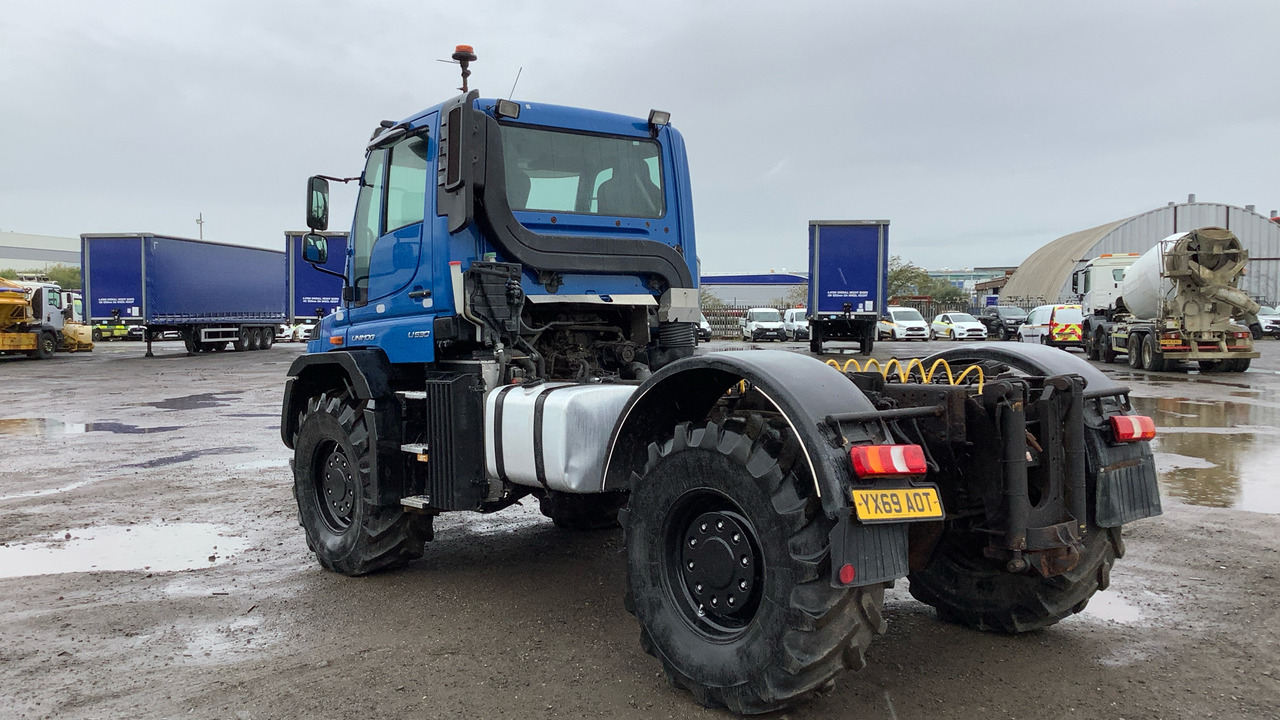 MERCEDES-BENZ UNIMOG U530 - Traktor: foto 3 MERCEDES-BENZ UNIMOG U530 - Traktor: foto 3