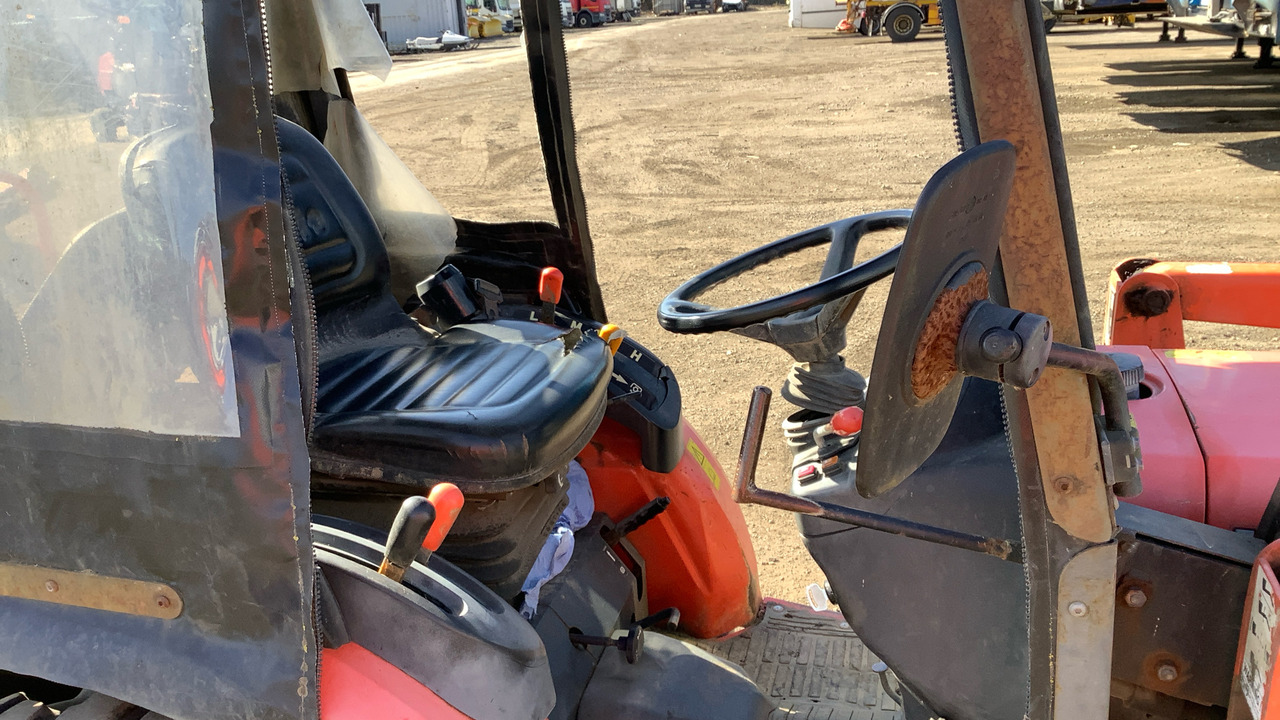 KUBOTA B3030 - Makineritë e tjera: foto 5 KUBOTA B3030 - Makineritë e tjera: foto 5