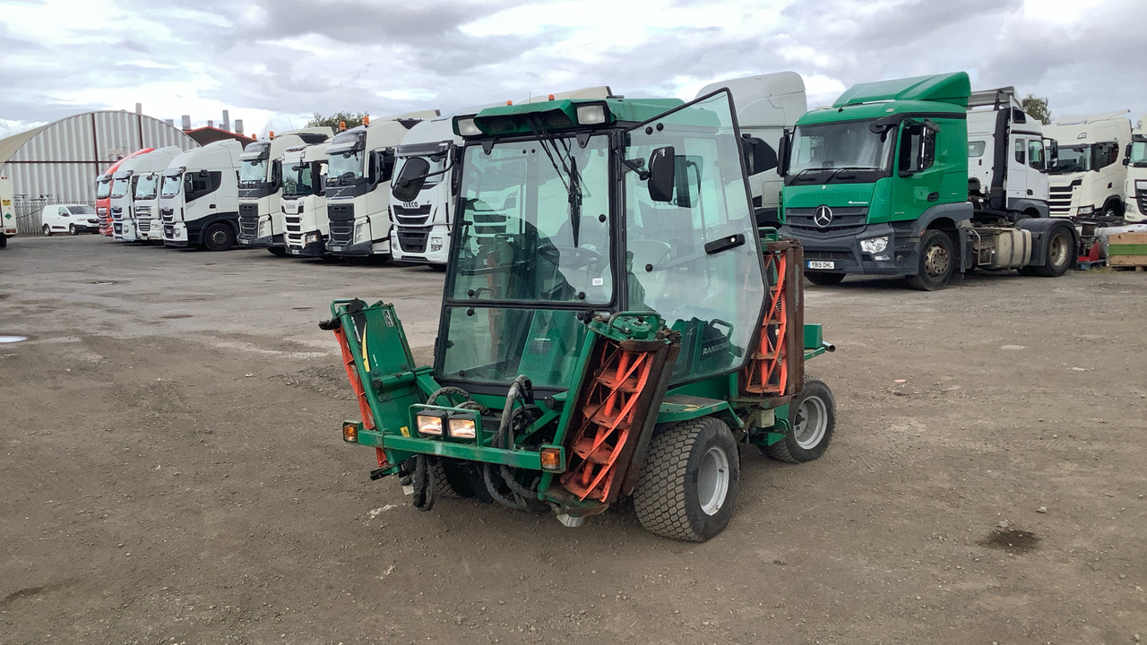 RANSOMES COMMANDER 3520 - Korrëse bari i kopshtit: foto 1 RANSOMES COMMANDER 3520 - Korrëse bari i kopshtit: foto 1
