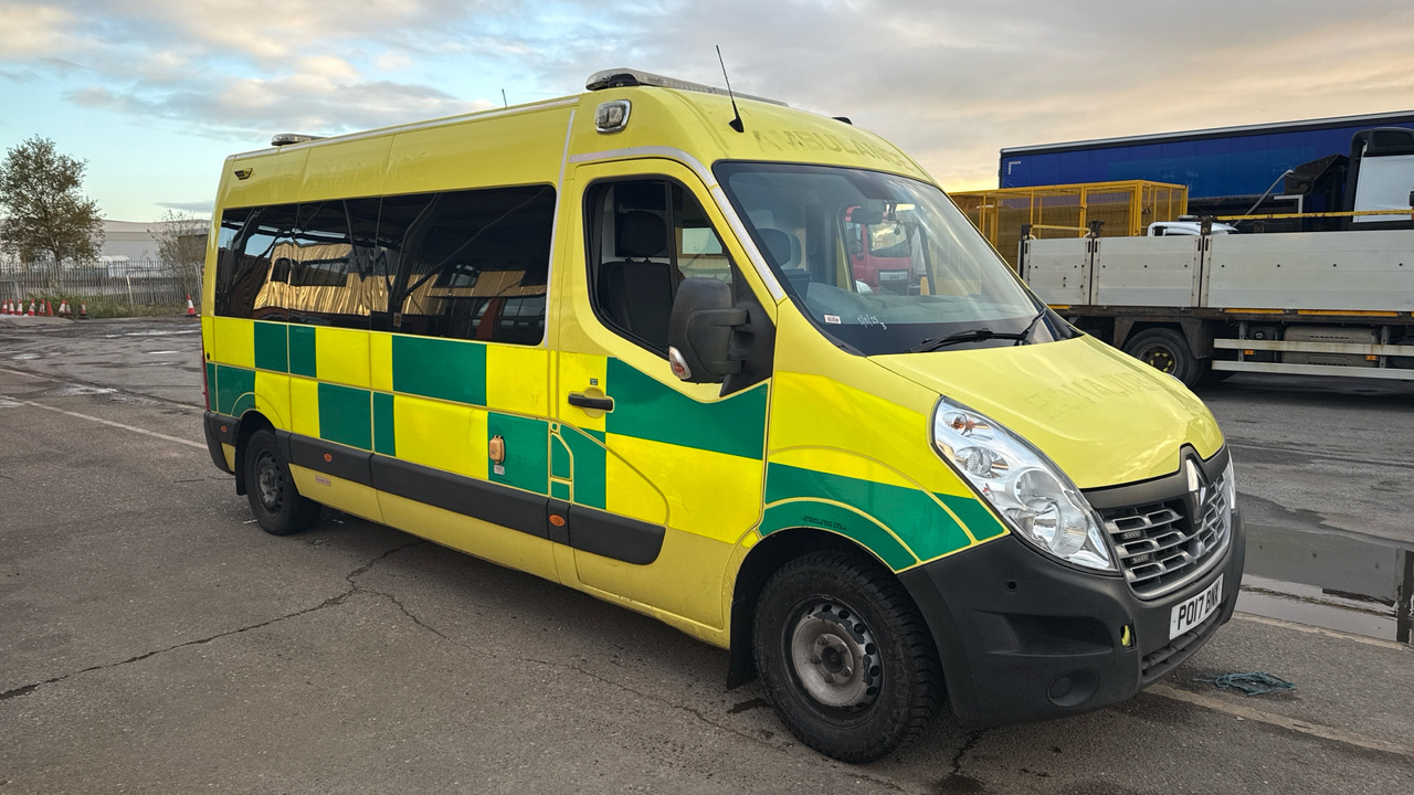 RENAULT MASTER 150.39 - Ambulancë: foto 1 RENAULT MASTER 150.39 - Ambulancë: foto 1