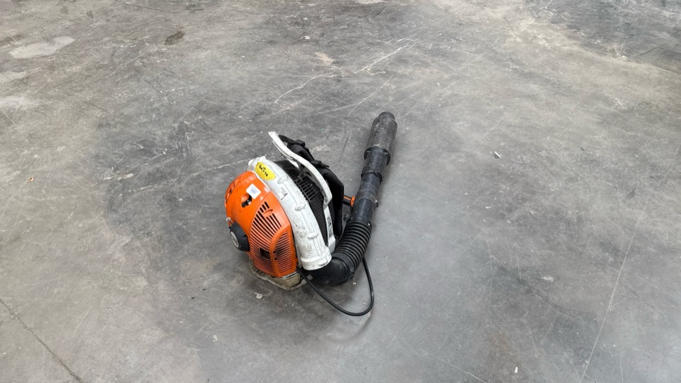 STIHL BR500 LEAF BLOWER BACKPACK - Pajisje ndërtimi: foto 2 STIHL BR500 LEAF BLOWER BACKPACK - Pajisje ndërtimi: foto 2