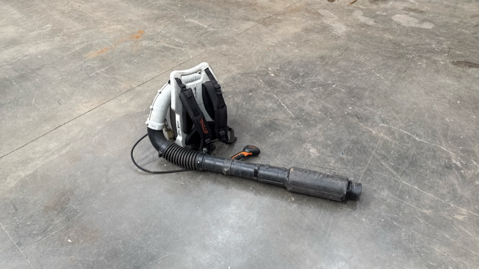 STIHL BR500 LEAF BLOWER BACKPACK - Pajisje ndërtimi: foto 4 STIHL BR500 LEAF BLOWER BACKPACK - Pajisje ndërtimi: foto 4