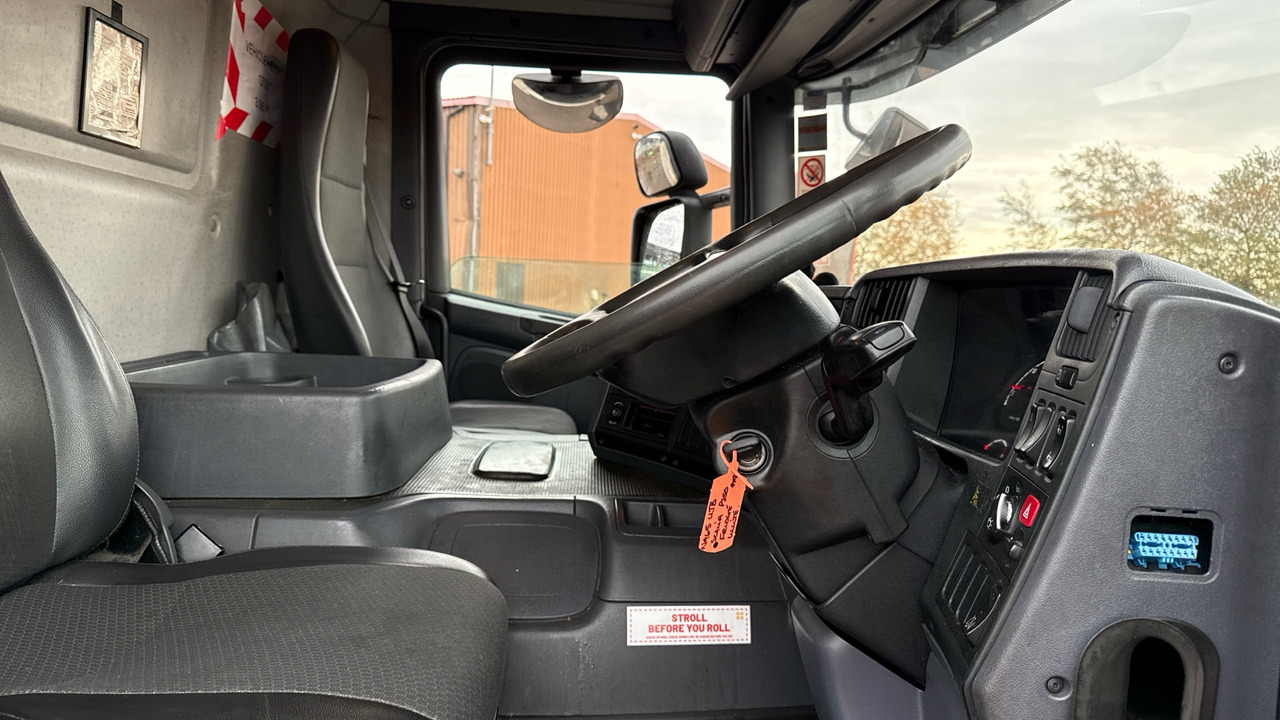 Scania P 250 - Kamion frigorifer: foto 5 Scania P 250 - Kamion frigorifer: foto 5