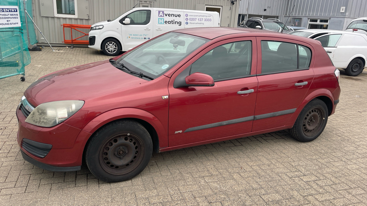VAUXHALL ASTRA LIFE 1.6 I - Hatchback: foto 2 VAUXHALL ASTRA LIFE 1.6 I - Hatchback: foto 2