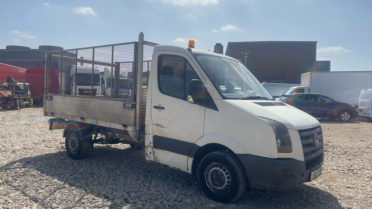 VOLKSWAGEN CRAFTER CR35 2.5 TDI 109PS - Kamioncine vetëshkarkuese: foto 1 VOLKSWAGEN CRAFTER CR35 2.5 TDI 109PS - Kamioncine vetëshkarkuese: foto 1