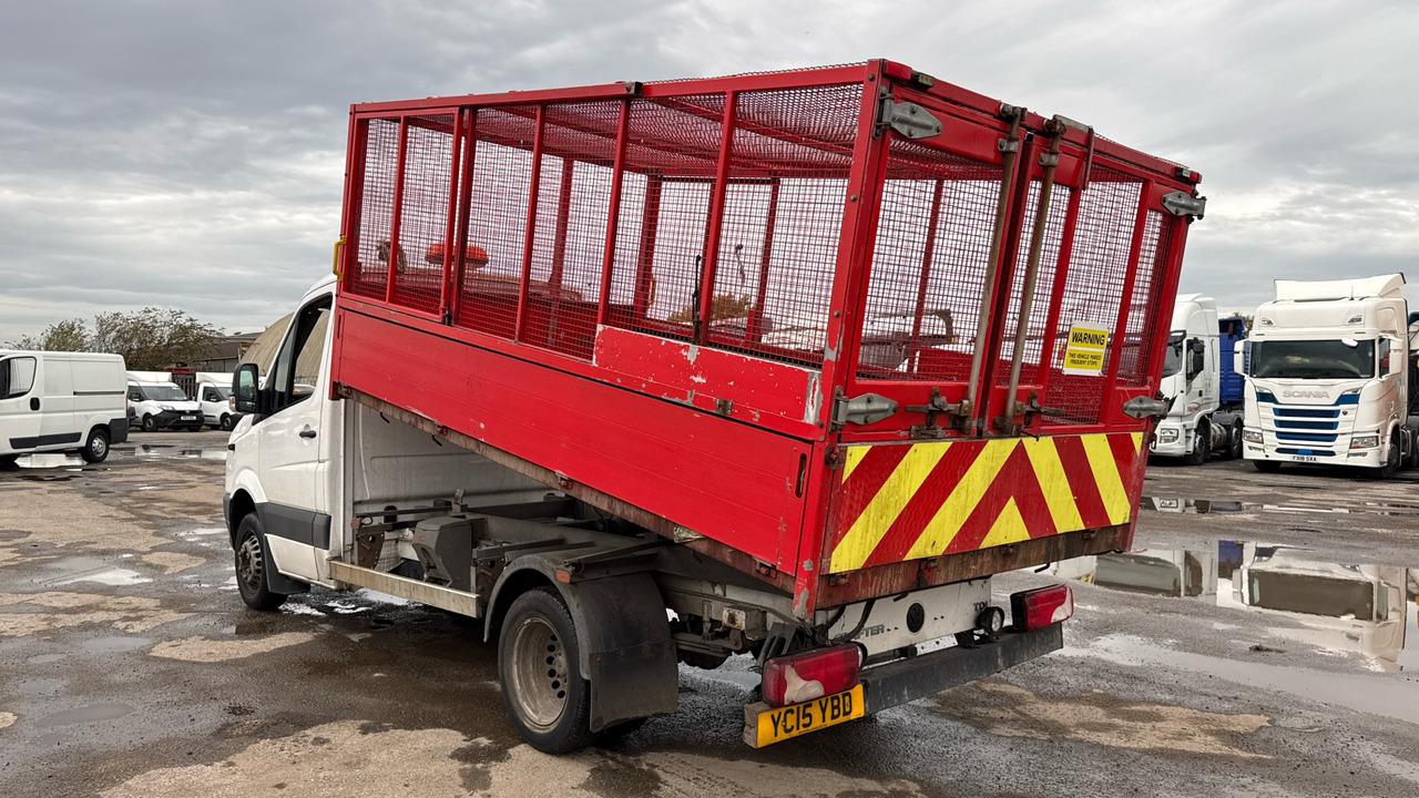 VOLKSWAGEN CRAFTER CR50 TDI - Kamioncine vetëshkarkuese: foto 3 VOLKSWAGEN CRAFTER CR50 TDI - Kamioncine vetëshkarkuese: foto 3