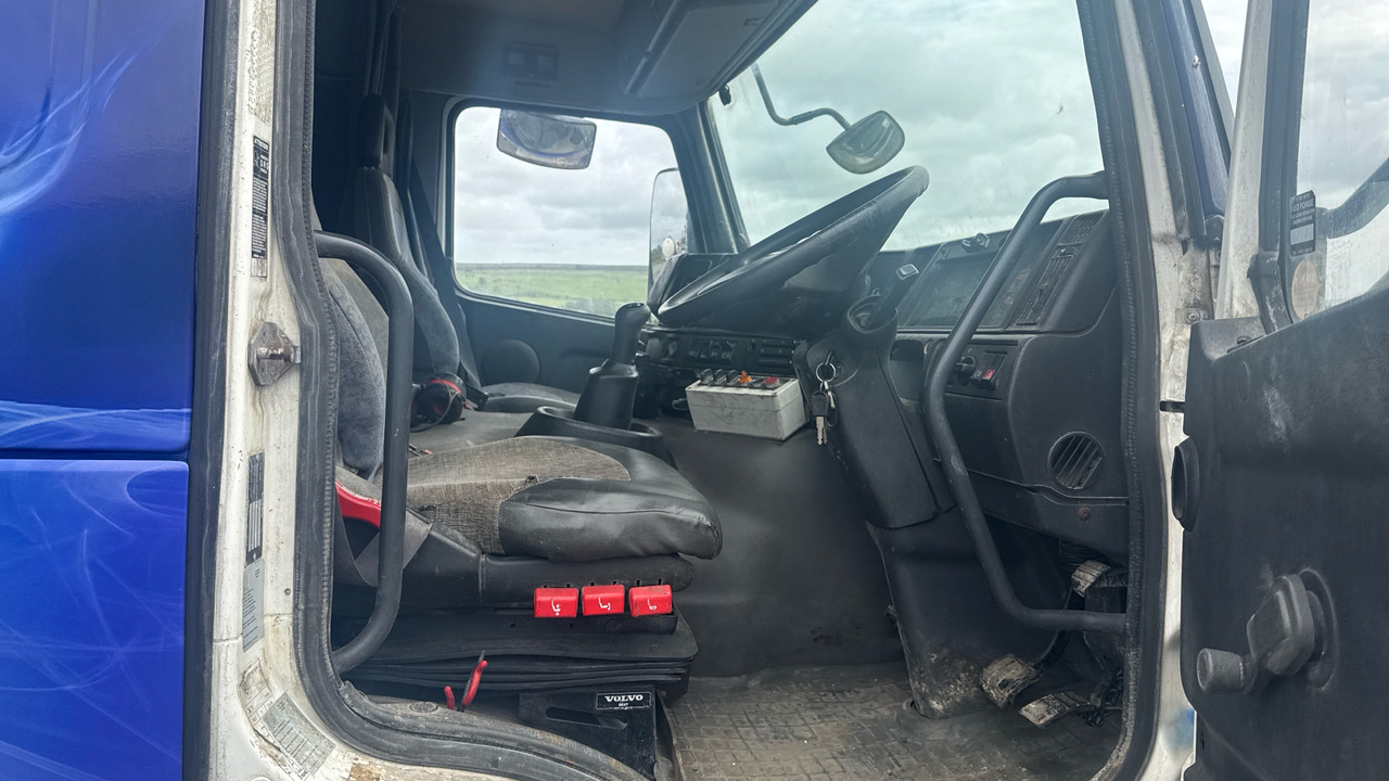 VOLVO FM12 - Kamion me vakuum: foto 5 VOLVO FM12 - Kamion me vakuum: foto 5