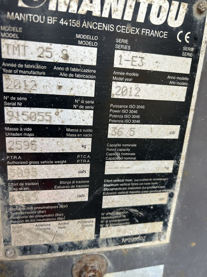 Ładowaria Manitou TMT525 moffett teleskopowa Teleskop 2012 - Ekskavator teleskopik: foto 5 Ładowaria Manitou TMT525 moffett teleskopowa Teleskop 2012 - Ekskavator teleskopik: foto 5