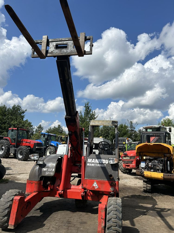 Ładowaria Manitou TMT525 moffett teleskopowa Teleskop 2012 - Ekskavator teleskopik: foto 2 Ładowaria Manitou TMT525 moffett teleskopowa Teleskop 2012 - Ekskavator teleskopik: foto 2