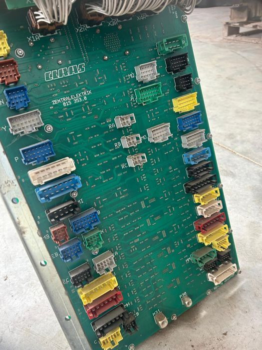 Płyta modułow Claas Lexion Dominator Mega Tucano - Pjesë këmbimi për Makineri bujqësore: foto 3 Płyta modułow Claas Lexion Dominator Mega Tucano - Pjesë këmbimi për Makineri bujqësore: foto 3