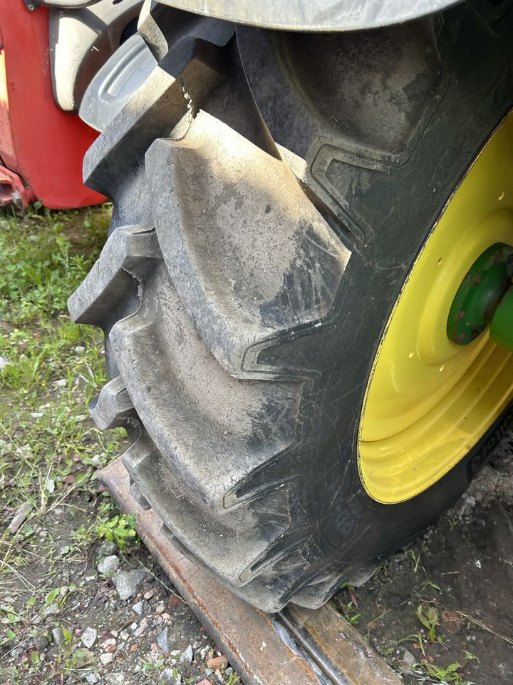 Traktor John Deere 6320 JD PQ Pełzaki 2007r - Traktor: foto 5 Traktor John Deere 6320 JD PQ Pełzaki 2007r - Traktor: foto 5