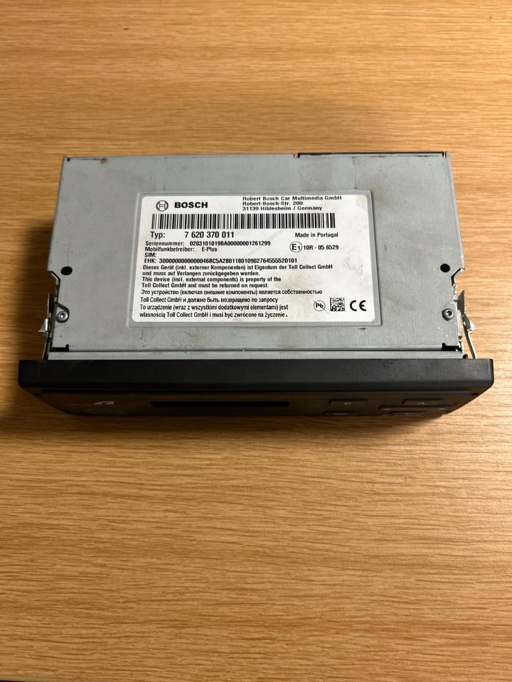 BOSCH Fahrtenschreiber 7620370011 - Tahografi për Kamioni: foto 2 BOSCH Fahrtenschreiber 7620370011 - Tahografi për Kamioni: foto 2