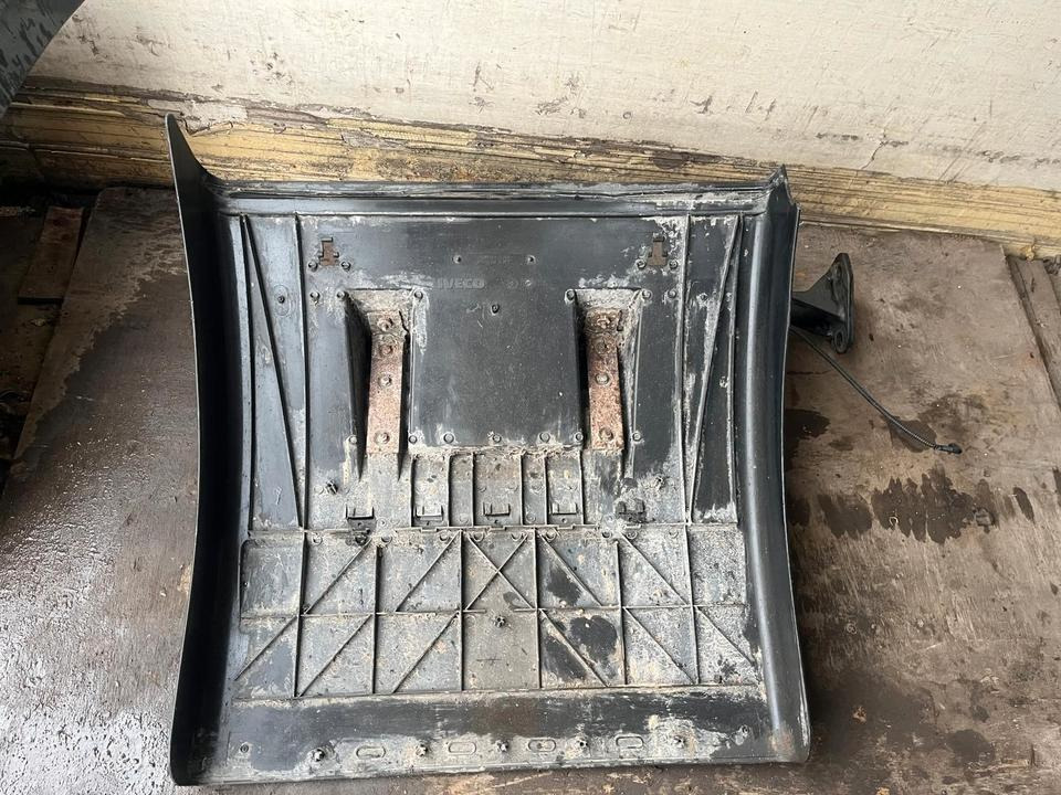 IVECO Stralis 450 Kotflügel vorne rechts 41299389 / 41299388 - Parafango për Kamioni: foto 5 IVECO Stralis 450 Kotflügel vorne rechts 41299389 / 41299388 - Parafango për Kamioni: foto 5