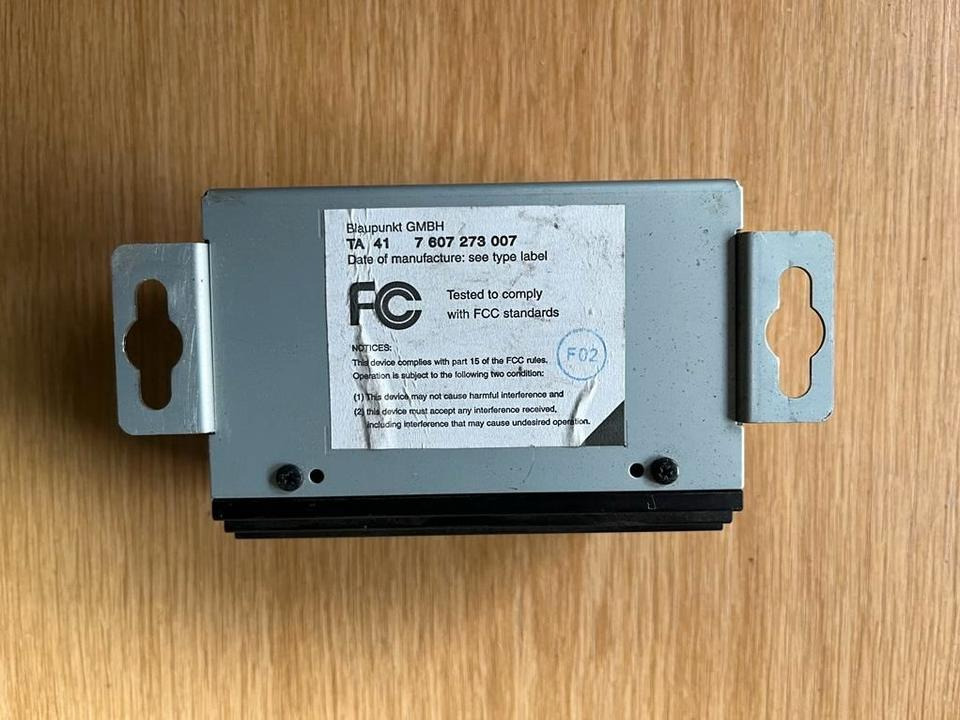 MAN BLAUPUNKT Audio Verstärker 7 607 273 007 - ECU për Kamioni: foto 5 MAN BLAUPUNKT Audio Verstärker 7 607 273 007 - ECU për Kamioni: foto 5