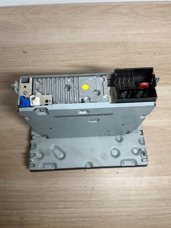 MAN BOSCH Multimedia Radio 81.28100-6026 - Sistemi i lundrimit për Kamioni: foto 4 MAN BOSCH Multimedia Radio 81.28100-6026 - Sistemi i lundrimit për Kamioni: foto 4