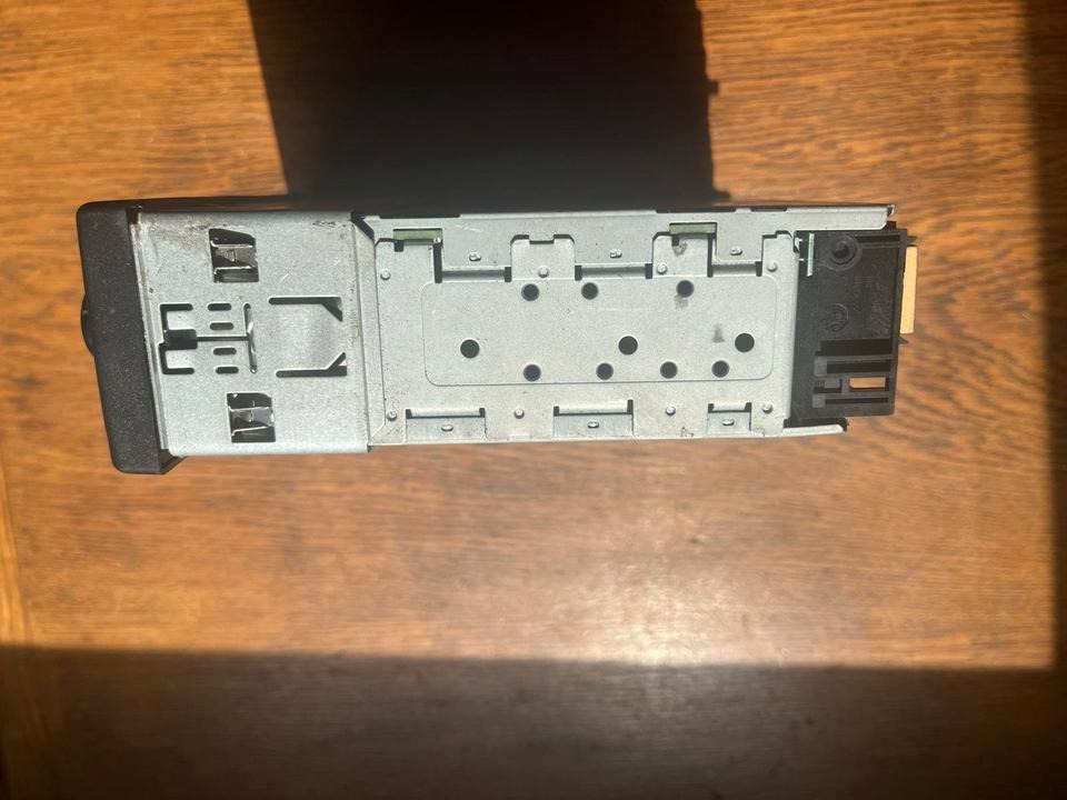 MAN Bosch Multimedia Radio 24V 81.28101-6184 - Sistemi i lundrimit për Kamioni: foto 4 MAN Bosch Multimedia Radio 24V 81.28101-6184 - Sistemi i lundrimit për Kamioni: foto 4