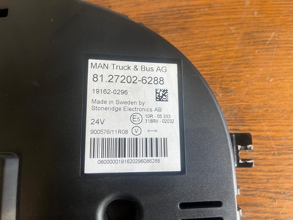 MAN EU6 Kombiinstrument / Tacho 81.27202-6288 - Paneli i aparateve për Kamioni: foto 3 MAN EU6 Kombiinstrument / Tacho 81.27202-6288 - Paneli i aparateve për Kamioni: foto 3