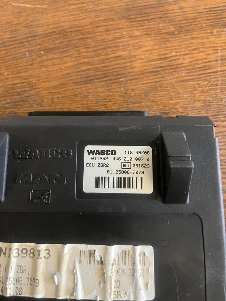 MAN Elekronik ECU ZBR 2 Steuergerät 81.25806-7079 - ECU për Kamioni: foto 3 MAN Elekronik ECU ZBR 2 Steuergerät 81.25806-7079 - ECU për Kamioni: foto 3