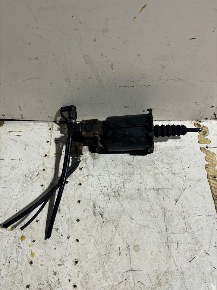 MAN Kupplungsverstärker WABCO 9700514120 / 81307256084 - Friksion dhe pjesë këmbimi për Kamioni: foto 2 MAN Kupplungsverstärker WABCO 9700514120 / 81307256084 - Friksion dhe pjesë këmbimi për Kamioni: foto 2